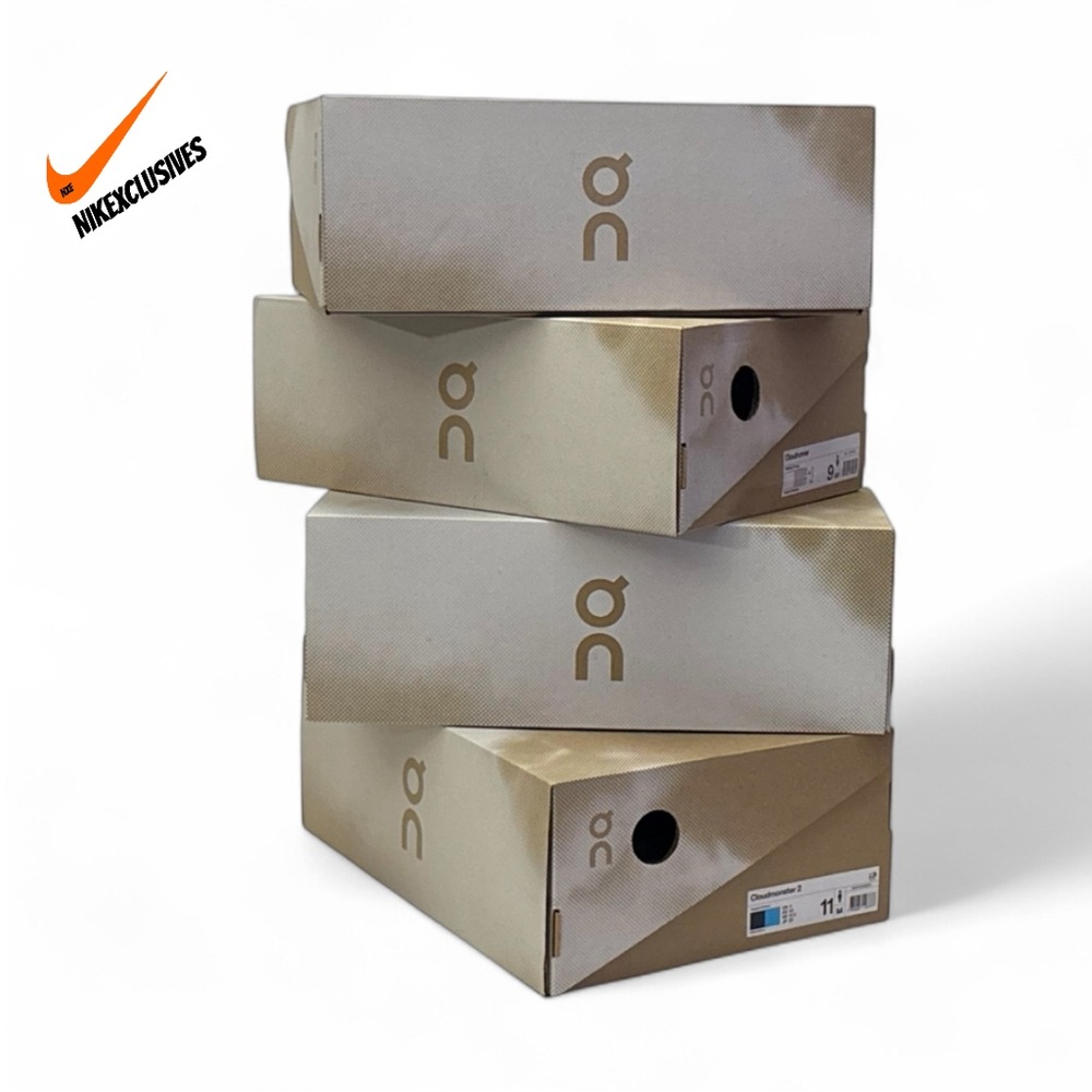 x4 ON Cloud RUNNING Shoe Boxes